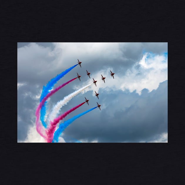 The Red Arrows In Formation by tommysphotos